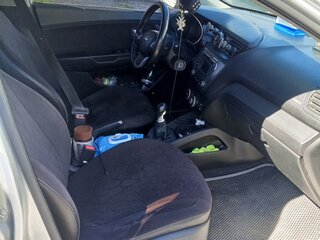 2013 Kia Rio 5-speed III, серебристый, 850000 рублей, вид 5
