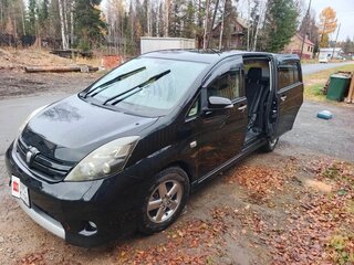 2013 Toyota ISis I Рестайлинг, чёрный, 1800000 рублей, вид 1