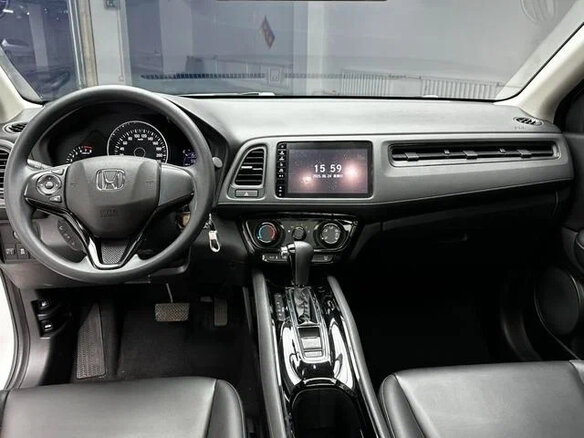 2022 Honda Vezel I Рестайлинг, белый, 1344000 рублей - вид 8