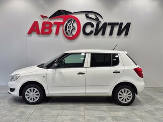 2012 Skoda Fabia II Рестайлинг, белый, 465000 рублей, вид 4