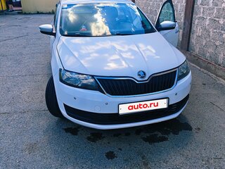 2017 Skoda Rapid I Рестайлинг, серебристый, 800000 рублей, вид 1