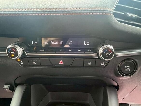2023 Mazda 3 IV (BP), красный, 1380333 рублей - вид 16