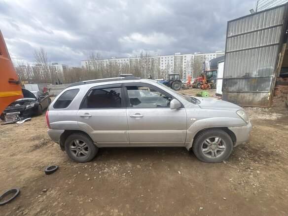 2007 Kia Sportage II, серый, 660000 рублей - вид 4