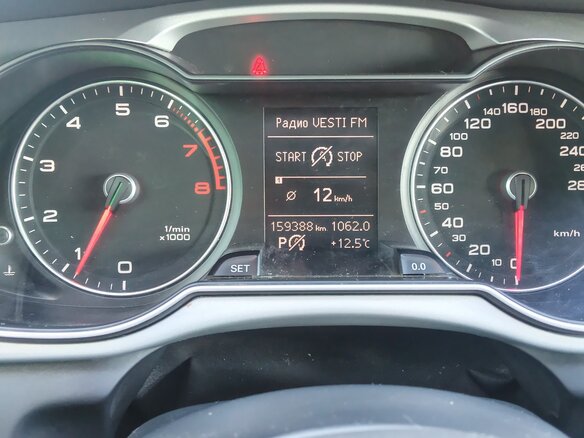 2015 Audi A4 IV (B8) Рестайлинг, чёрный, 1400000 рублей - вид 25