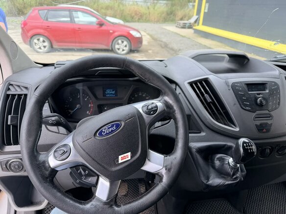 2017 Ford Transit, серебристый, 1050000 рублей - вид 3