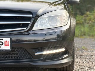 2011 Mercedes-Benz C-Класс 180 BlueEFFICIENCY III (W204), чёрный, 1100000 рублей, вид 4