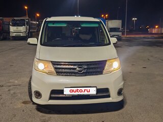 2008 Nissan Serena III (C25), белый, 800000 рублей, вид 2