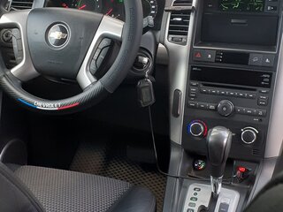 2011 Chevrolet Captiva I, чёрный, 975000 рублей, вид 3