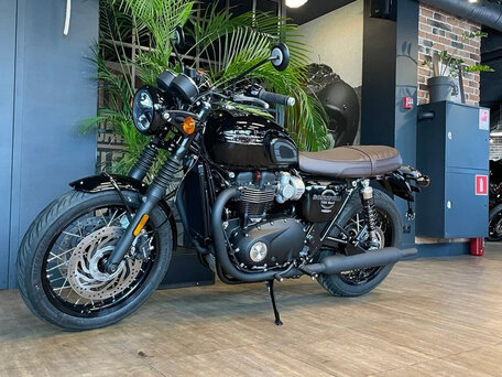 2025 Triumph Bonneville T120, чёрный, 1950000 рублей, вид 2