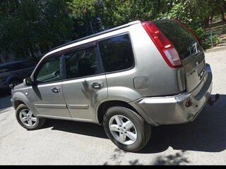 2004 Nissan X-Trail I Рестайлинг, серебристый, 650000 рублей, вид 4