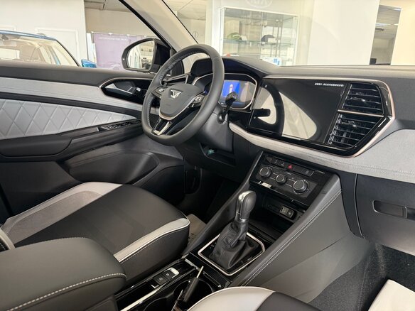 2023 Jetta VS7 I Рестайлинг 1, белый, 2450000 рублей - вид 5