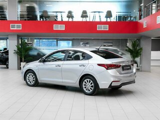 2017 Hyundai Solaris II, серебристый, 1250000 рублей, вид 4