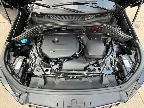 2023 BMW X1 Long 20Li sDrive III (U11/U12), чёрный, 2850034 рублей - вид 9