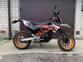 2017 KTM 690 SMC R, оранжевый, 880000 рублей, вид 2