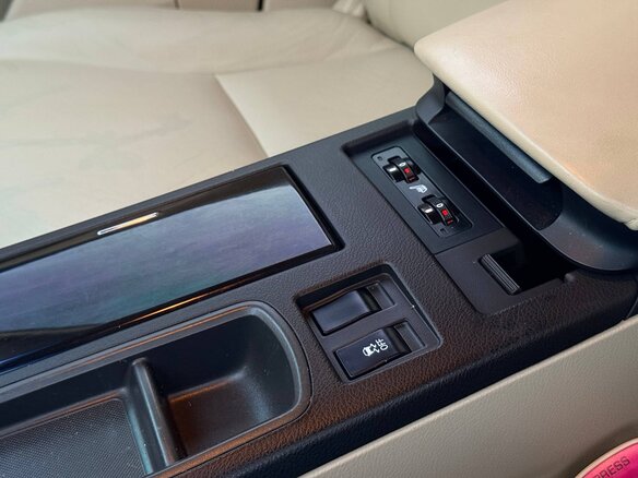 2010 Lexus RX 270 III, чёрный, 1846000 рублей - вид 21