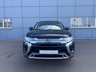 2019 Mitsubishi Outlander III Рестайлинг 3, чёрный, 1750000 рублей, вид 3