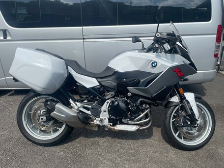 2021 BMW F 900 XR, белый, 995000 рублей, вид 2