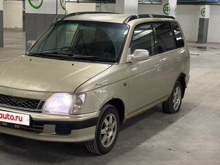 1997 Daihatsu Pyzar I, зелёный, 138000 рублей, вид 1