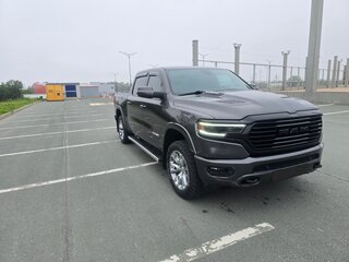 2019 Ram 1500 Crew Cab V, серый, 5400000 рублей, вид 3