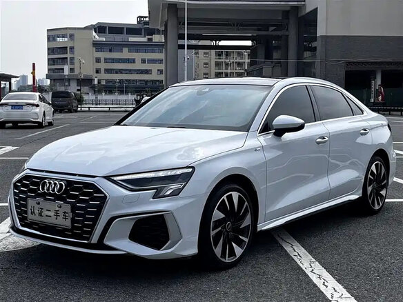2022 Audi A3 35 TFSI Long IV (8Y), белый, 1619000 рублей - вид 3
