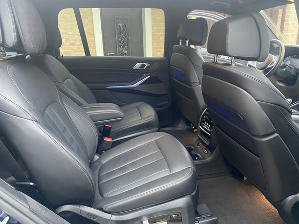 2020 BMW X7 40d I (G07), синий, 10500000 рублей - вид 20