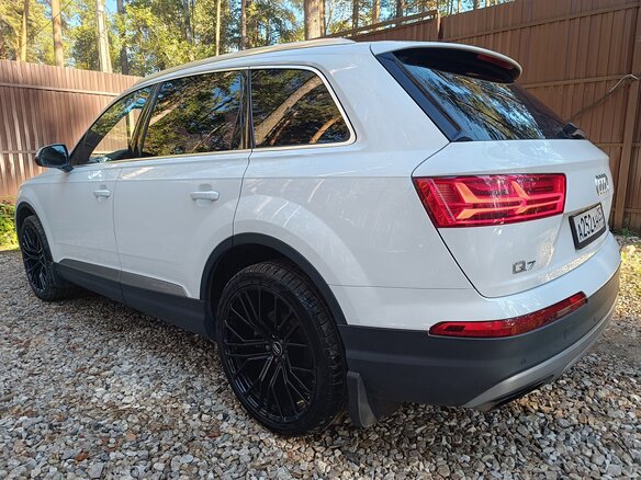 2016 Audi Q7 II (4M), белый, 3975000 рублей - вид 4