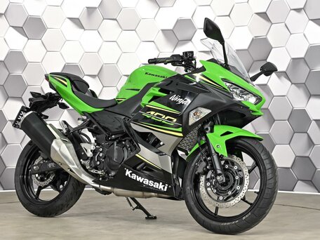 2023 Kawasaki Ninja 400, зелёный, 699000 рублей, вид 1