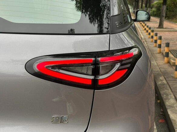 2025 Geely Geome Xingyuan 40.16 kWh, серебристый, 1550000 рублей - вид 24