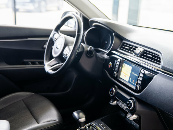 2018 Kia Rio X-Line IV, серебристый, 2050000 рублей - вид 18