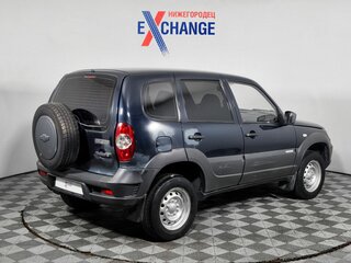 2012 Chevrolet Niva I Рестайлинг, чёрный, 399000 рублей, вид 3