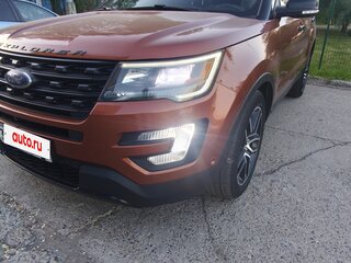 2015 Ford Explorer V Рестайлинг, коричневый, 2150000 рублей, вид 1