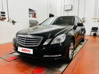 2011 Mercedes-Benz E-Класс 200 7G-Tronic IV (W212, S212, C207), чёрный, 3050000 рублей, вид 4