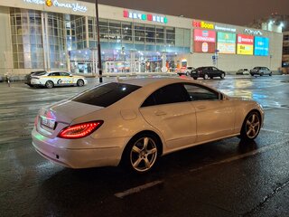 2013 Mercedes-Benz CLS 350 II (C218), белый, 1950000 рублей, вид 2