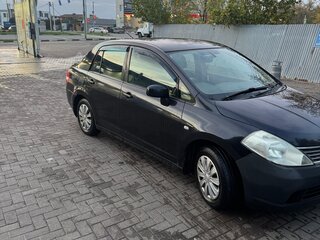 2004 Nissan Tiida Latio I, чёрный, 450000 рублей, вид 2