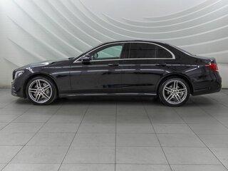 2019 Mercedes-Benz E-Класс 200 V (W213, S213, C238), чёрный, 3448000 рублей, вид 4