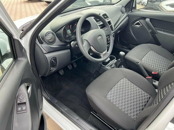 2026 Lada (ВАЗ) Granta I Рестайлинг, белый, 1094000 рублей - вид 6