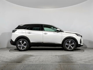 2021 Peugeot 3008 II Рестайлинг, белый, 1900000 рублей, вид 4