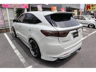 2019 Toyota Harrier III (XU60) Рестайлинг, белый, 2390000 рублей, вид 4
