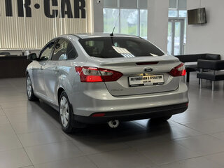2011 Ford Focus III, серебристый, 595000 рублей, вид 2