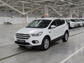 2018 Ford Kuga II Рестайлинг, белый, 1670000 рублей