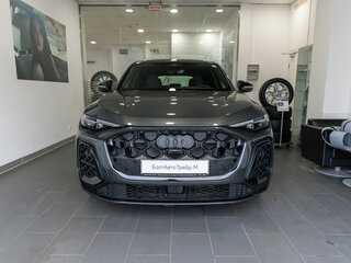 2025 Audi Q5 Sportback TFSI quattro S tronic II (GU), серый, 8890000 рублей, вид 3