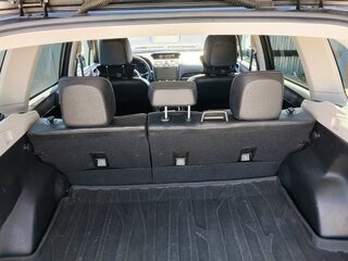 2017 Subaru Forester IV Рестайлинг 2, серый, 2100000 рублей, вид 4