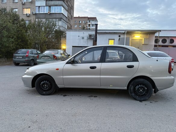 2007 Chevrolet Lanos I, серебристый, 330000 рублей - вид 4