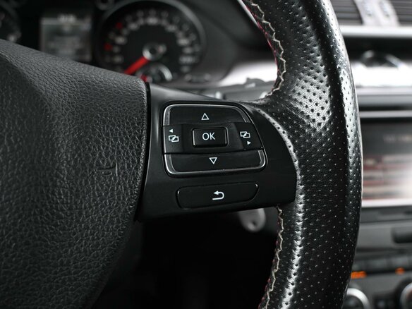 2012 Volkswagen Passat B7, белый, 954000 рублей - вид 15
