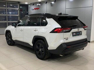 2020 Toyota RAV4 V (XA50), белый, 3147000 рублей, вид 3