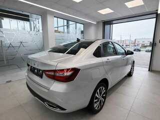 2025 Lada (ВАЗ) Vesta I Рестайлинг (NG), серебристый, 2040000 рублей, вид 4
