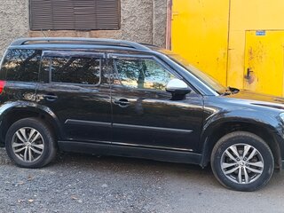 2014 Skoda Yeti I Рестайлинг, чёрный, 1200000 рублей, вид 2