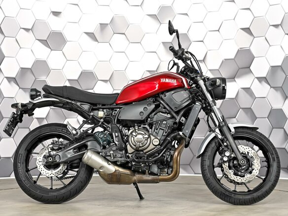 2019 Yamaha XSR700, красный, 615000 рублей - вид 2