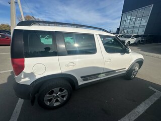 2013 Skoda Yeti I, белый, 1162000 рублей, вид 3