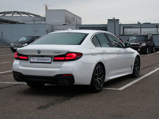 2021 BMW 5 серии 530i VII (G30/G31/G38) Рестайлинг, белый, 4499000 рублей, вид 5